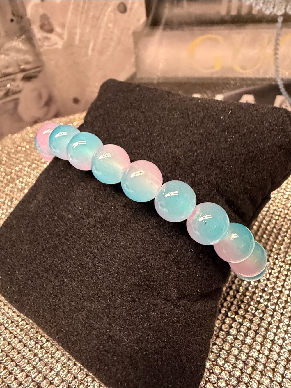 ❣️5/$25❣️ Iridescent Aqua-glass Pink Beaded Stretch Bracelet - Women Jewelry. 🆕